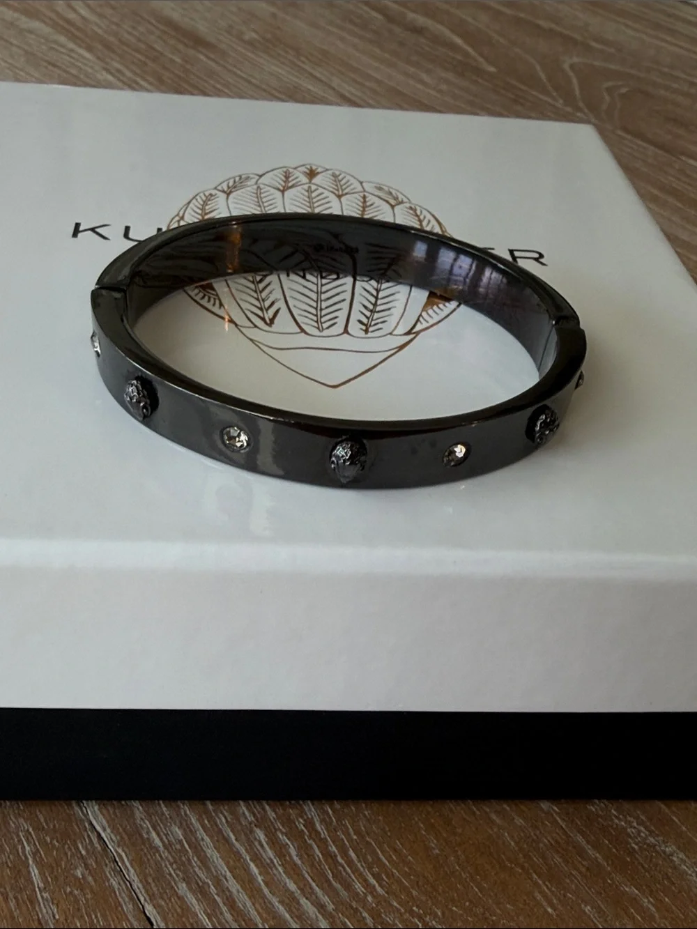 🩶 Kurt Geiger Eagle Crystal Bangle Bracelet